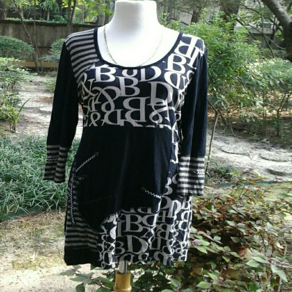 LINEA DOMANI Embellished front graffiti dress